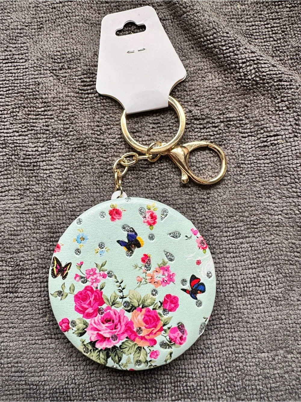 Cosmetic mirror keychain